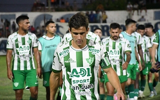 Operaron a Ceballos, capitán de Desamparados: cuánto tiene de recuperación