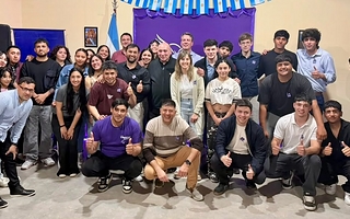 La Libertad Avanza profundiza su expansión: inauguró una sede en 25 de  Mayo