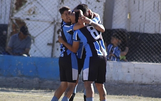 Marquesado venció a Atenas y sigue firme en el Torneo Clausura