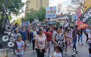 Colectivos, familias y organizaciones sanjuaninas tuvieron su "Marcha de la Bronca" 