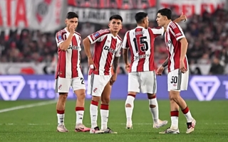 Golpe para River: Almada se lesionó y se pierde el partido de Argentina