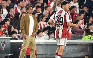 River quedó a cinco puntos de la Libertadores y va por la remontada