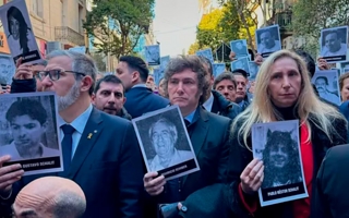 El Gobierno celebró el fallo que procesó a acusados por la AMIA
