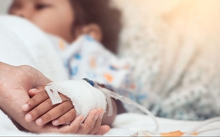 El niño quemado en Pocito ya pasó por tres intervenciones médicas