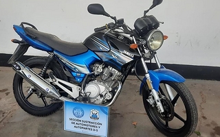 Una moto robada circulaba con patente falsa y documentación trucha en Capital