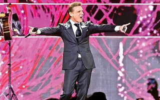 Luis Miguel vuelve a los escenarios y anunció una nueva gira para 2027