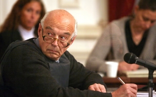 Un cura condenado por crímenes de lesa humanidad quiere ver al Papa