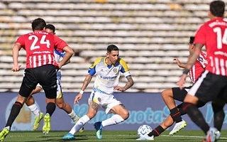 Estudiantes y Rosario Central van por un título con cuentas pendientes