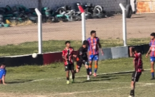 Juventud Zondina y Defensores descendieron a la B del fútbol sanjuanino.