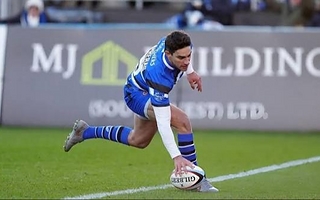 Santiago Carreras marcó un try y Bath venció a Harlequins en Inglaterra