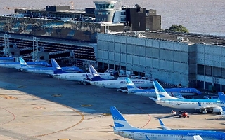 Aeropuertos Argentina 2000 seguirá hasta 2049 y deberá invertir US$600 millones