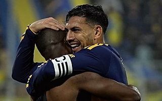 Paredes recibió un premio y sorprendió con un gesto hacia Enner Valencia