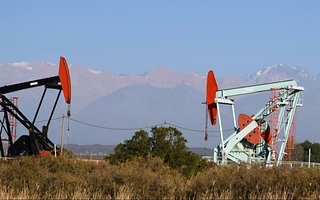 El precio del petróleo se dispara tras el rechazo de Trump a una tregua con Irán