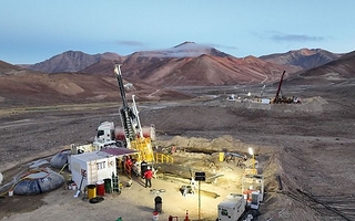 Geólogos ya inspeccionaron más de 100 expedientes mineros