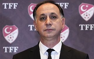 Fútbol de Turquía: detuvieron al jefe de los árbitros por corrupción