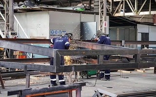 La industria volvió a caer: se desplomó 5,7% en agosto