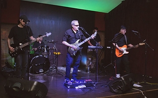 Sueño Stereo rinde homenaje a la música de Cerati y Soda en el Municipal