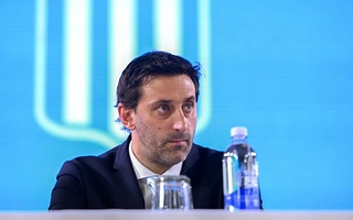 El técnico que quiere Racing rompió el silencio y dejó una frase que ilusiona a los hinchas