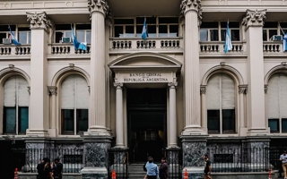 El BCRA hizo su mayor compra en dos meses, pero septiembre quedó atrás