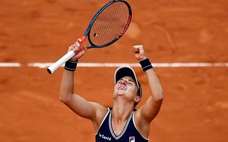 Nadia Podoroska dio vuelta un partidazo y está en los cuartos de Roland Garros