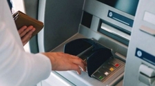 Los empleados públicos tendrán acreditados sus haberes el 31 de julio