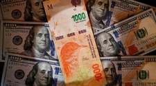 1 dólar = $1.070, el valor récord al que llegó a cotizarse en San Juan