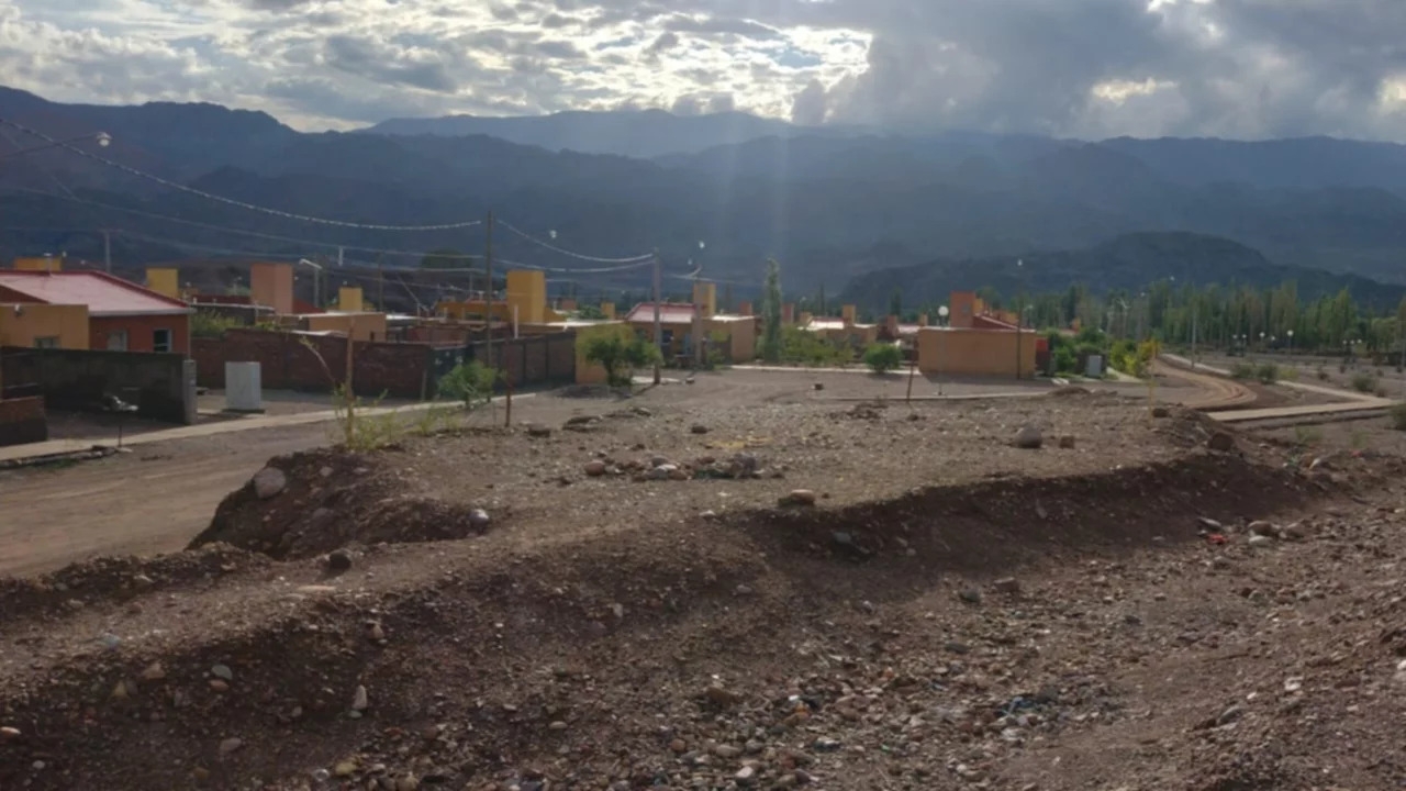 Calingasta: la lluvia afectó a más de 100 familias y provocó daños en la producción