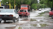 Tras las lluvias, los municipios del Gran San Juan bachearon 2.500 m² de calles
