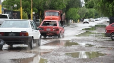 Tras las lluvias, los municipios del Gran San Juan bachearon 2.500 m² de calles