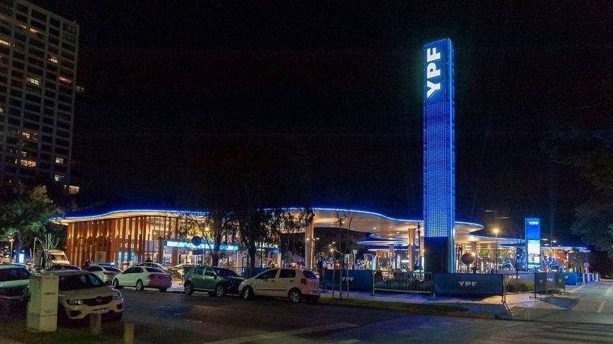 YPF aumentará los combustibles y congelará precios por 45 días YPF aumentará los combustibles y congelará precios por 45 días