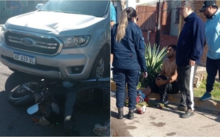 Fuerte choque entre una camioneta y una moto en Rawson