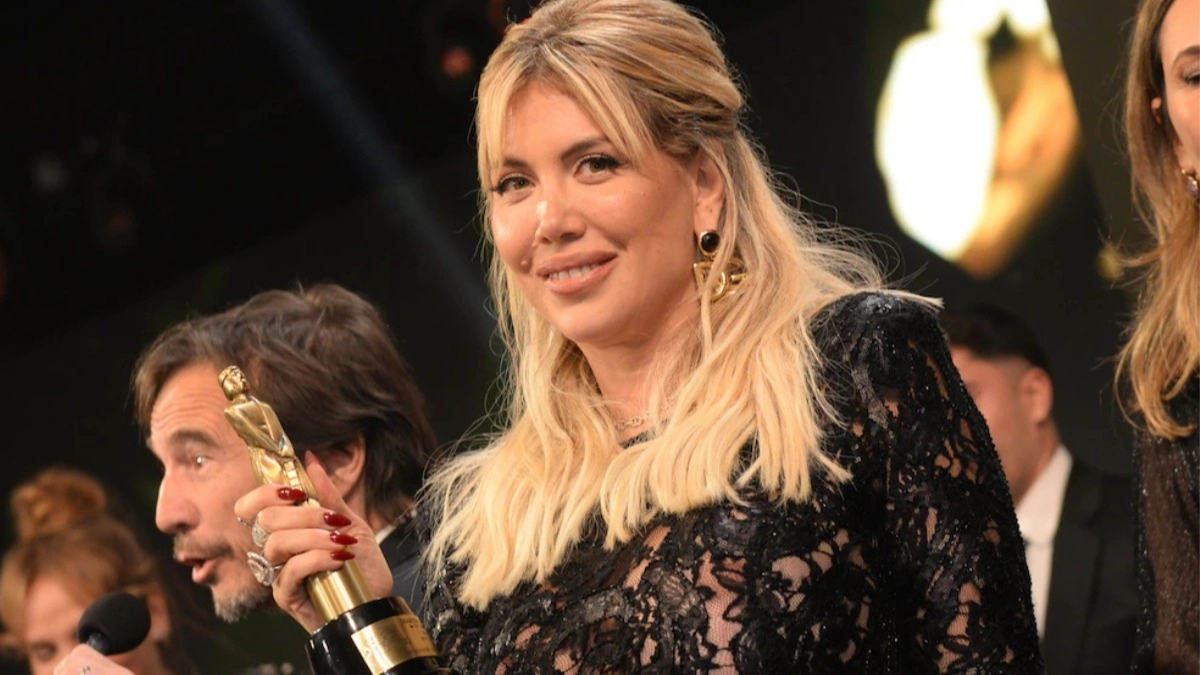 Wanda Nara se robó un Martín Fierro y desde Telefe están furiosos por su  comportamiento