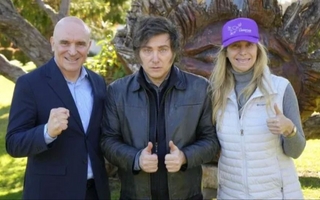 Milei defendió a Espert y acusó a la oposición de “una operación berreta”