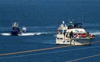 Israel intercepta el último barco de la flotilla humanitaria atrapando a los activistas