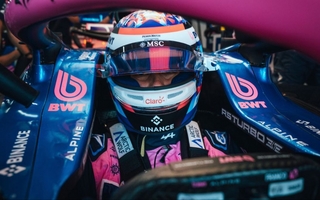 Franco Colapinto mostró evolución en los libres de Singapur y se acerca al Top 10