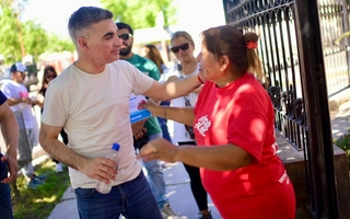 Fabián Gramajo recorrió barrios del oeste de Chimbas en campaña electoral