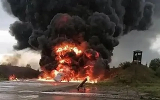 Ucrania ataca fábrica y terminal rusa en Crimea