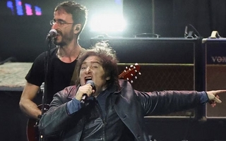 Milei cantó y lanzó un mensaje al kirchnerismo