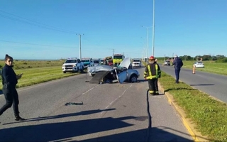 Un niño de dos años murió tras un accidente en auto con su madre