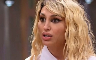 Vicky Xipolitakis expuesta por hacer trampa en la Peregrinación a Luján
