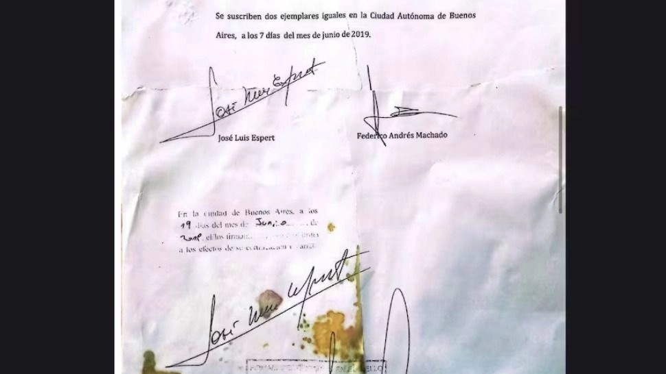 Hallaron un contrato quemado por un millón de dólares firmado entre Machado y Espert