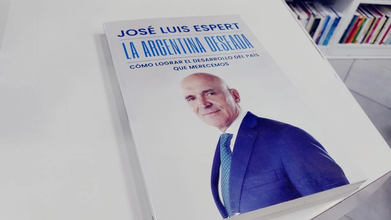 Pese a la polémica, los libros de Espert siguen sin consultas ni ventas en San Juan 