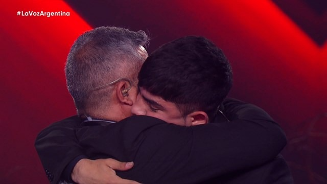 El sanjuanino Jaime Muñoz brilló en La Voz Argentina con su padre 