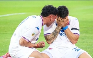 Gol y dedicatoria al cielo: Nacho Russo convirtió ante Newell's tras la muerte de su padre
