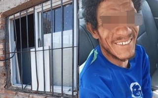 Un ladrón fue sorprendido robando en una casa y fue detenido