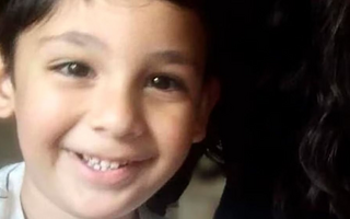 Buscan a un nene de 5 años, tras los homicidios de su mamá y su abuela
