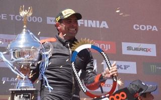 TC 2000: Gabriel Ponce de León ganó en El Zonda reinaugurado ante 30 mil espectadores