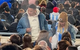 Wanda Nara confirma romance y sube su primera foto oficial con Martín Migueles