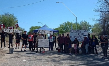 Vecinos de Jáchal cortaron la ruta para exigir la pavimentación de la calle Eugenio Flores
