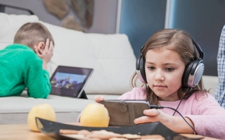Redes sociales y bajo rendimiento cognitivo en niños